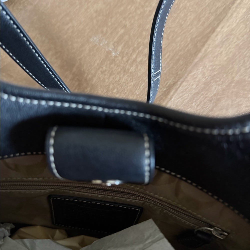 Coach Black Leather Pocketbook - Picture 3 of 4